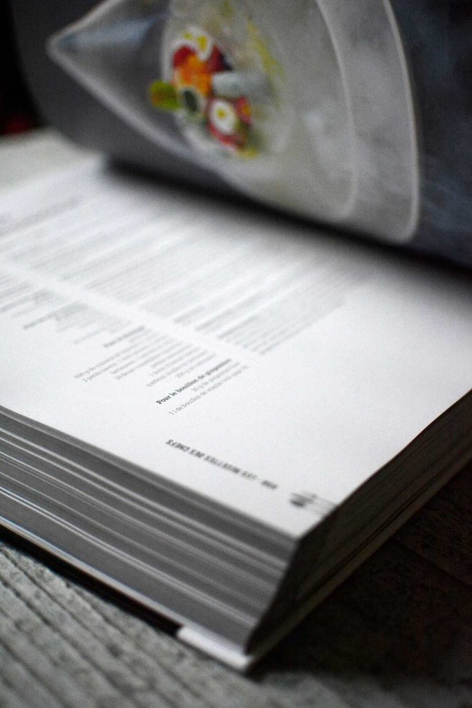 Beau livre de cuisine à ouvrir sans modération
