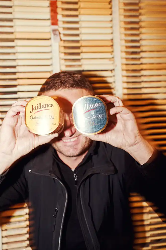 Reportage chez Jaillance, la Clairette de Die en direct flash